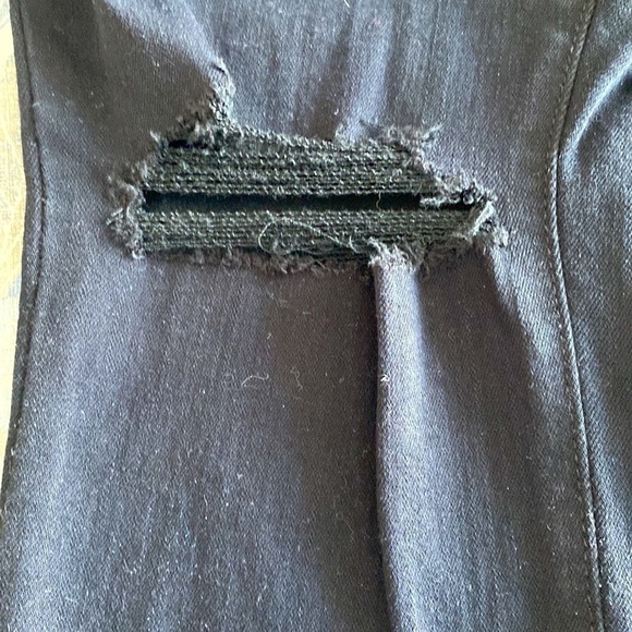 PAIGE Verdugo 5 pocket classic ankle distressed  jeans black NWT Size 29
C - Picture 14 of 16